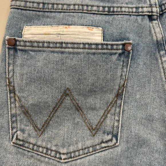 Wrangler & Billabong collaboration patchwork denim Jean Shorts with High Waist.